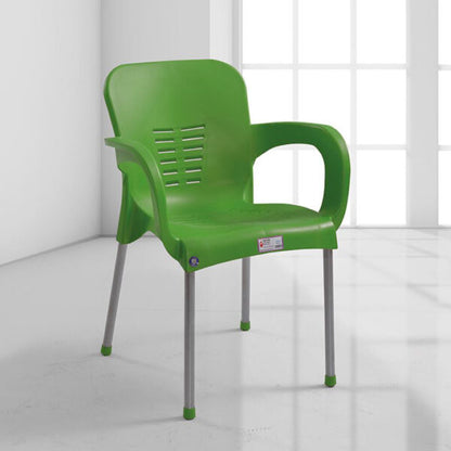 Сгъваема маса 80х80 + 4 удобни стола с подлакътници – за двор, балкон, тераса