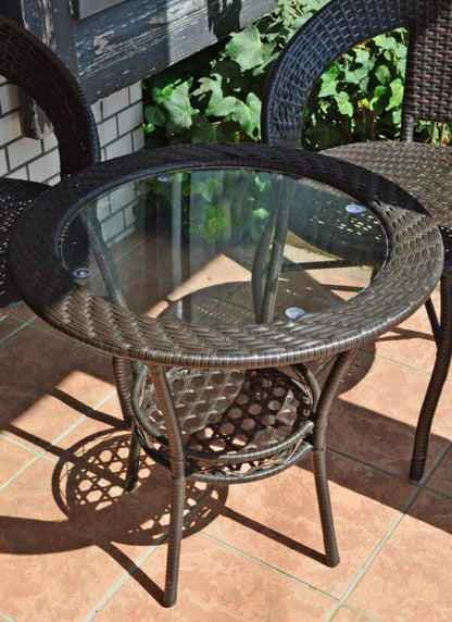 Ратанов Комплект с Маса и Два Стола в Тъмно Кафяво – Стил и Комфорт за Вашата Градина!