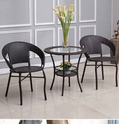 Ратанов Комплект с Маса и Два Стола в Черно – Стил и Комфорт за Вашата Градина!