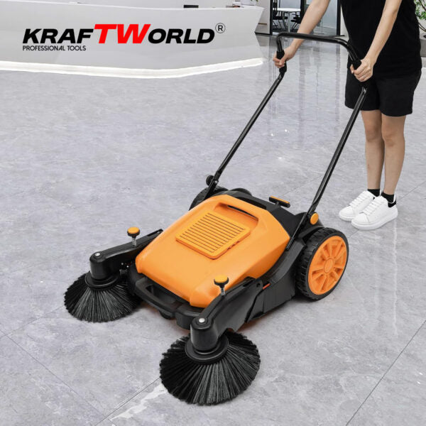 Механична машина за метене KraftWorld с 45л контейнер и 105см ширина