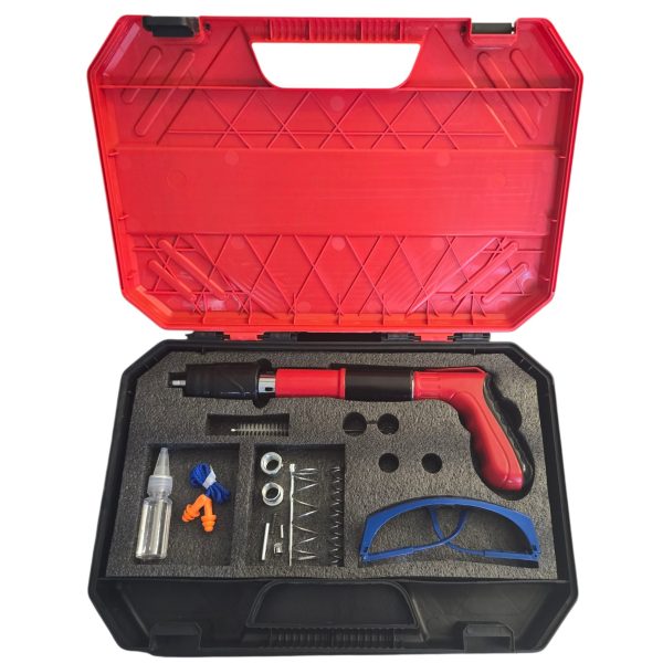 Ръчен пистолет за забиване на пирони с комплект аксесоари и подарък пирони