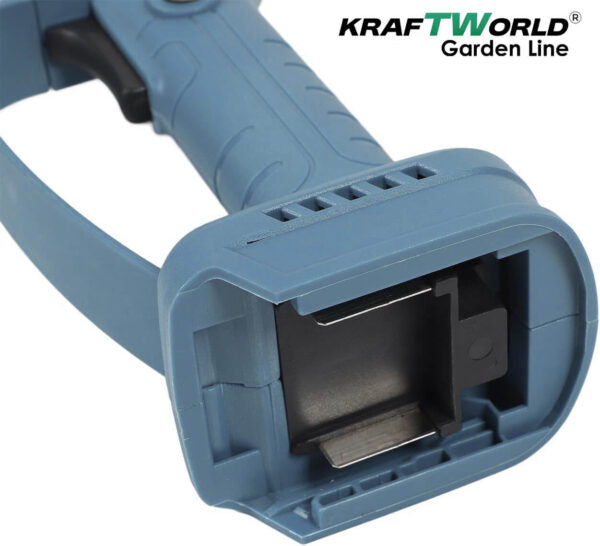 Професионален Комплект KraftWorld: Акумулаторна Лозарска Ножица + Телескопичен Прът